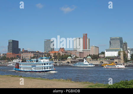 Battello a vapore Louisiana Star, pontili, Amburgo, Germania Foto Stock