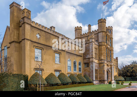 Vedute della famosa Coughton Court vicino a Alcester Warwickshire. Foto Stock