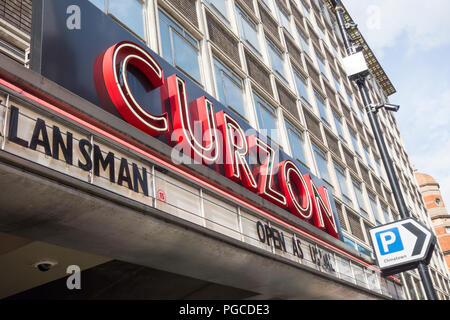 Il Curzon Soho cinema su Shaftesbury Avenue, London, Regno Unito Foto Stock