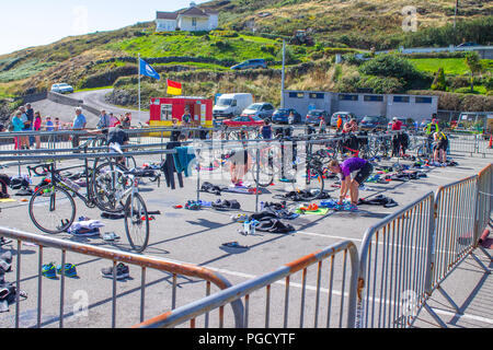 Area di transizione per un triathlon, West Cork, Irlanda. Foto Stock