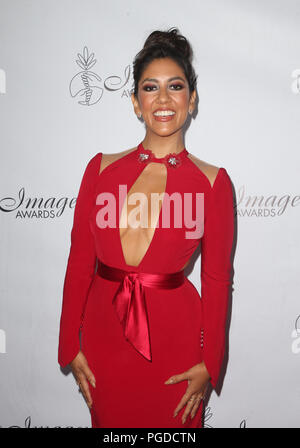 LOS ANGELES, CA - 25 agosto: Stephanie Beatriz, assiste xxxiii Imagen annuale dei premi al JW Marriott Los Angeles in L.A. In diretta su agosto 25, 2018 a Los Angeles, California Credit: Faye Sadou / MediaPunch Foto Stock