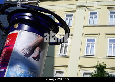 Morris colonna colonna pubblicità, Budapest, Ungheria Foto Stock