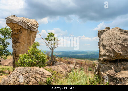 Vista da Mo Hin Khao, Chaiyaphum, Thailandia, chiamato anche Stonehenge Thailandia Foto Stock