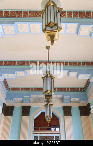 Bacardi Building, Edificio Bacardi, interni in stile art deco dettaglio, soffitto e luci, Old Havana, Cuba Foto Stock