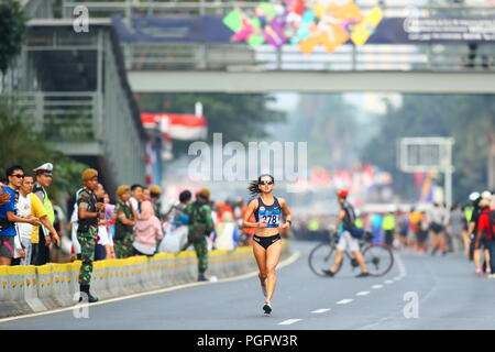 Jakarta, Indonesia. 26 Ago, 2018. Vista generale atletica - Maratona : femminile alla maratona a Jakarta City durante il 2018 Jakarta Palembang giochi asiatici in Jakarta, Indonesia . Credito: Naoki Nishimura AFLO/sport/Alamy Live News Foto Stock