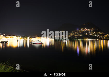 La vita notturna a Lugano, Ticinio, Svizzera Foto Stock