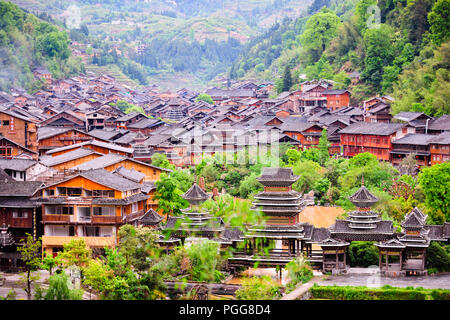 Dong Village,architettura antica,dazi,Dress,meglio conservati in Cina,Zhaoxing Village,Guizhou,PRC,Repubblica Popolare Cinese,Cina Foto Stock