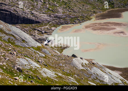Lago glaciale al di sotto del Großglockner, Parco Nazionale Hohe Tauern, Austria Foto Stock
