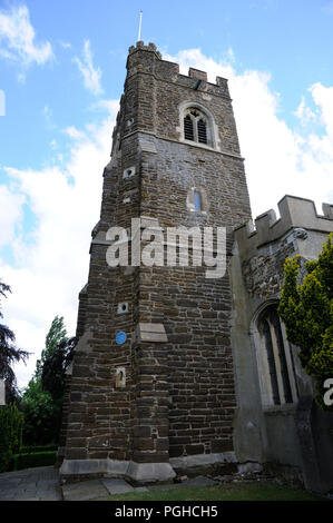 Chiesa di Santa Maria, Harlington, Bedfordshire. St Mary è costruito di pietra Totternhoe. Esso principalmente risale al tardo XIII e inizi del XIV C, con il pre Foto Stock