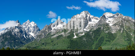 Picchi di Teton gamma della montagna nel Parco Nazionale di Grand Teton, Wyoming Foto Stock