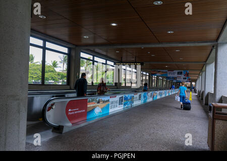 Honolulu, Hawaii - Agosto 20, 2018 : il terminale scena di Daniel K. Inouye Aeroporto Internazionale in Hawaii Foto Stock