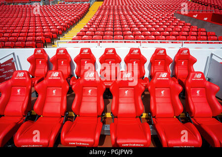 Liverpool, Regno Unito - 17 Maggio 2018: Liverpool FC che ha una capacità di posti a sedere di 54,074 rendendo il sesto più grande stadio di calcio Foto Stock