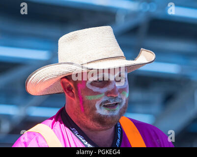 Ritratto di un rodeo clown con una faccia dipinta, Mareeba Aeroporto, estremo Nord Queensland, FNQ, QLD, Australia Foto Stock