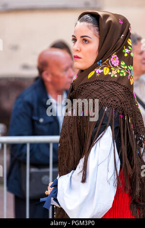 Nuoro, Sardegna, Italia - 26 agosto 2018: sfilata di costumi tradizionali della Sardegna in occasione della Festa del Redentore del 26 agosto, 2018 Foto Stock