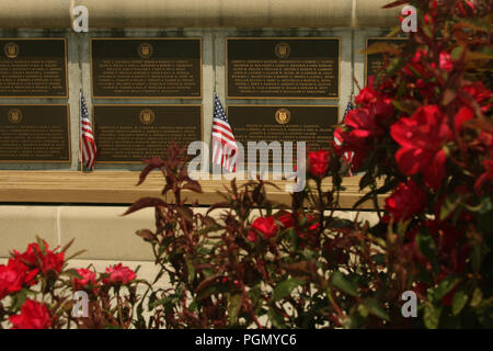 La Guerra di Necrologia al National D-Day Memorial, Virginia, USA. Un memoriale per le vite perse durante l'operazione Overlord, in Normandia, nel 6 giugno 1944. Foto Stock