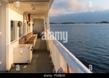 Il traghetto a skerry paesaggio Foto Stock