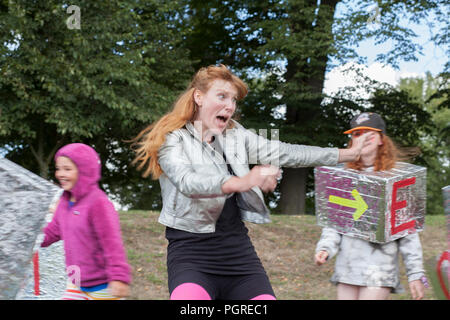 "Completamente prenotato teatro teatro per bambini azienda prestazioni a Greenbelt festival Foto Stock