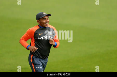 India del Prithvi Shaw durante una sessione di reti presso la ciotola AGEAS, Southampton. Foto Stock