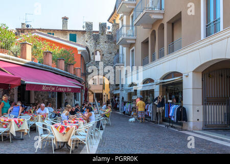 Bardolino, Lago di Garda, Verona, Veneto, Italia, Europa Foto Stock