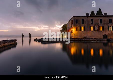 Punta San Vigilio, Garda, il Lago di Garda, Verona, Veneto, Italia, Europa Foto Stock