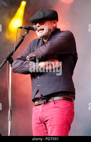 Garry Christian of the Christians si esibisce al Weyfest Music Festival di Tilford, Regno Unito. Agosto 17, 2018 Foto Stock