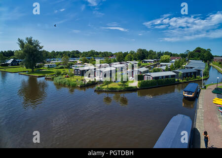 Vista aerea del villaggio di Giethoorn nei Paesi Bassi. Giethoorn è anche chiamato "Venezia del Paesi Bassi" e riceve circa 800.000 visitatori all'anno. Foto Stock