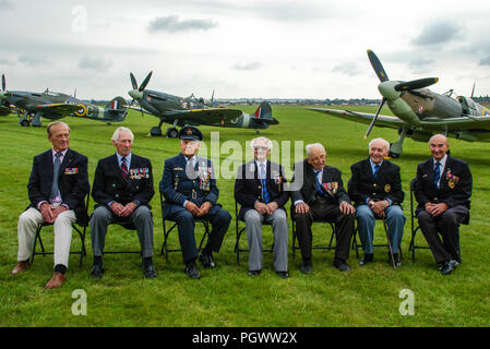 Tadeusz Andersz, Jankiewicz mariana, Franciszek Tomczak, Stefan Ryll, Mieczyslaw Sawicki, Adam Ostrowski, Jerzy Mencel. Il tempo di guerra RAF piloti polacchi Foto Stock