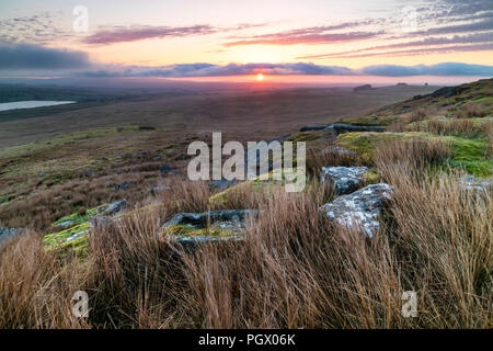 Alba da Goldsborough roccioso, Baldersdale, Teesdale, County Durham, Regno Unito Foto Stock