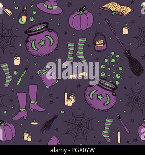 Vector pattern di Halloween con disegnati a mano la zucca, calderone, spider web, pozioni, libri di magia, della strega, scopa hat, calzini e scarpe in stile sketchy su Illustrazione Vettoriale