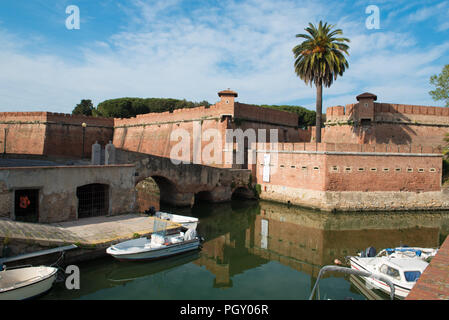 Fortezza Nuova. Fortezza rinascimentale circondato da canali nel centro della città Foto Stock