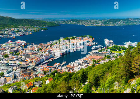 Vista sopra la città di Bergen da Mt Fløyen Foto Stock