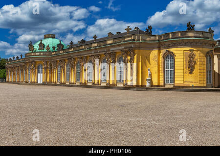 Palazzo (1747), Georg Wenzeslaus von Knobelsdorff, Sanssouci, Potsdam, Brandeburgo, Germania Foto Stock