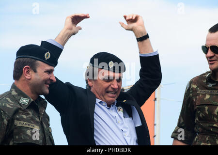 Esteio, Brasile. Il 29 agosto, 2018. Il candidato presidenziale Jair Bolsonaro terrà Mercoledì, 28, campagna elettorale nella città di Esteio, Rio Grande do Sul. Credito: Omar de Oliveira/FotoArena/Alamy Live News Foto Stock