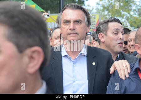 Esteio, Brasile. Il 29 agosto, 2018. Il candidato presidenziale Jair Bolsonaro terrà Mercoledì, 28, campagna elettorale nella città di Esteio, Rio Grande do Sul. Credito: Omar de Oliveira/FotoArena/Alamy Live News Foto Stock