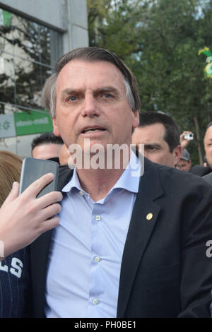 Esteio, Brasile. Il 29 agosto, 2018. Il candidato presidenziale Jair Bolsonaro terrà Mercoledì, 28, campagna elettorale nella città di Esteio, Rio Grande do Sul. Credito: Omar de Oliveira/FotoArena/Alamy Live News Foto Stock