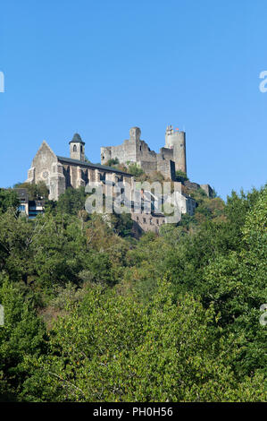 Najac castle e Abbazia nel sole estivo, Najac, Aveyron, Occitanie, Francia, Europa Foto Stock