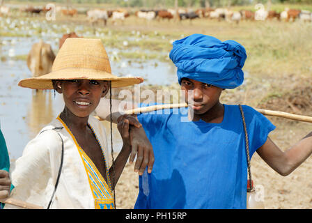Fula (Peul) pastori vicino a Douentza. Mali, Africa occidentale Foto Stock