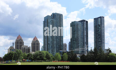 Una scena di Mississauga, Ontario skyline Foto Stock