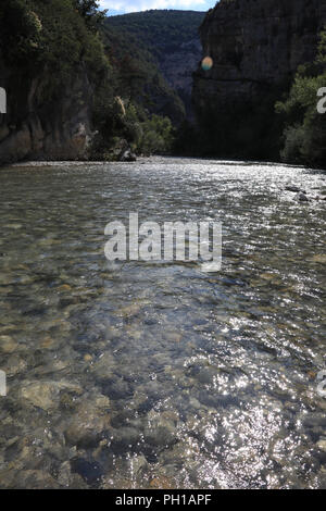 Close-up del chiaro Verdon Canyon in Provenza Francese, Verdon Gorges du Foto Stock