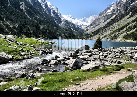 Una vista dei Pirenei vicino a Lac du Gaube Foto Stock