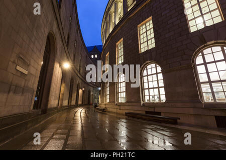 Biblioteca centrale di Manchester. Manchester, nel nord ovest dell'Inghilterra, Regno Unito. Foto Stock