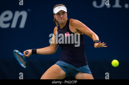 New York, Stati Uniti d'America. Agosto 29, 2018 - Rebecca Peterson della Svezia in azione durante il secondo round al 2018 US Open Grand Slam torneo di tennis. New York, Stati Uniti d'America. Il 29 agosto 2018. Il 29 agosto, 2018. Credit: AFP7/ZUMA filo/Alamy Live News Foto Stock