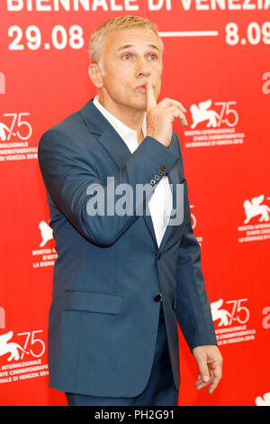 Venezia, Italia. Il 29 agosto, 2018. Christoph Waltz assiste la giuria photocall durante il 75° Festival del Cinema di Venezia il 29 agosto 2018 a Venezia, Italia. Credito: Giovanni Rasimus/Media punzone ***Francia, Svezia, Norvegia, Denark, Finlandia, Stati Uniti d'America, Repubblica Ceca, Sud America solo***/Alamy Live News Foto Stock