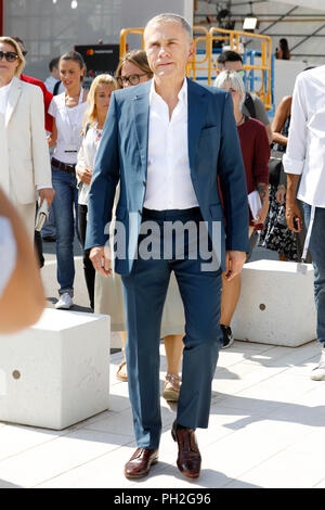 Venezia, Italia. Il 29 agosto, 2018. Christoph Waltz arriva per la Giuria photocall durante il 75° Festival del Cinema di Venezia il 29 agosto 2018 a Venezia, Italia. Credito: Giovanni Rasimus/Media punzone ***Francia, Svezia, Norvegia, Denark, Finlandia, Stati Uniti d'America, Repubblica Ceca, Sud America solo***/Alamy Live News Foto Stock