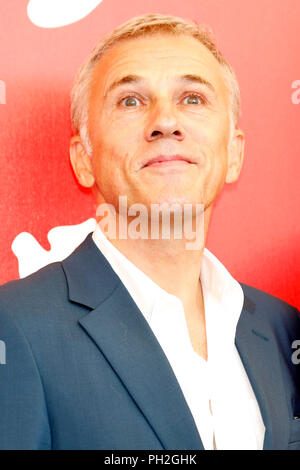 Venezia, Italia. Il 29 agosto, 2018. Christoph Waltz assiste la giuria photocall durante il 75° Festival del Cinema di Venezia il 29 agosto 2018 a Venezia, Italia. Credito: Giovanni Rasimus/Media punzone ***Francia, Svezia, Norvegia, Denark, Finlandia, Stati Uniti d'America, Repubblica Ceca, Sud America solo***/Alamy Live News Foto Stock