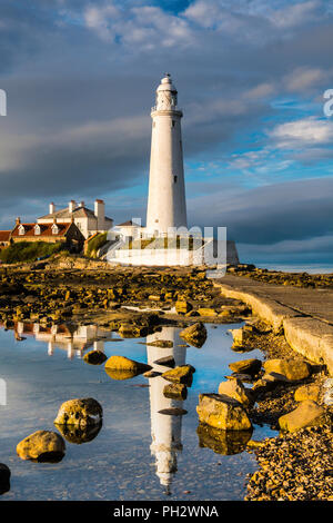 San Marys faro a Whitley Bay. Foto Stock