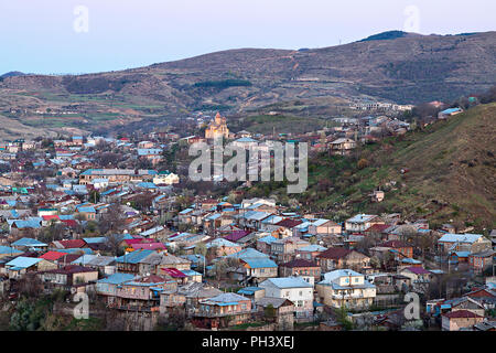 Vista sulla parte vecchia della città di Akhaltsikhe, Georgia, nel Caucaso. Foto Stock