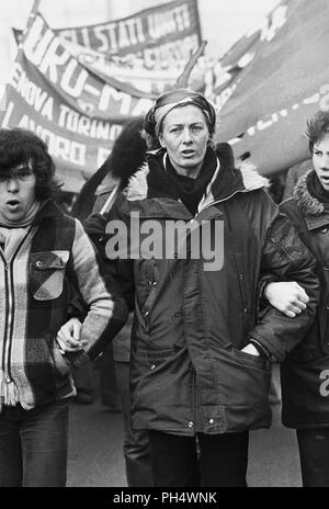 Il grande inglese attrice Vanessa Redgrave è sempre stato politicamente impegnato, qui a Milano (Italia) nel gennaio 1978 partecipa a una dimostrazione durante la comunità internazionale di marzo organizzato dalla tomba (Trozkista ispirato) per la difesa dei diritti dei lavoratori. Foto Stock