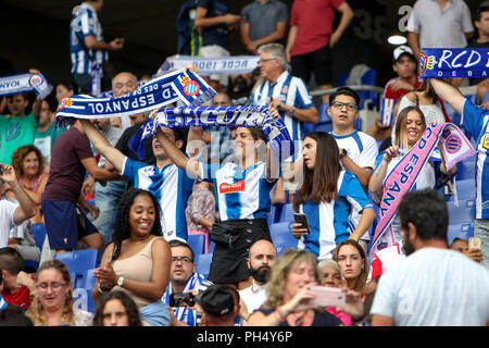 26 agosto 2018, RCDE Stadium, Cornella El Prat, Spagna; La Liga calcio, RCD Espanyol rispetto a Valencia CF; RCD Espanyol sostenitori Foto Stock