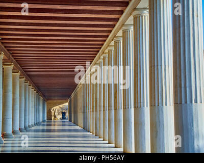Portico di Stoa di Attalos edificio sulla Antica Agorà di Atene. Regione Attica, Grecia. Foto Stock